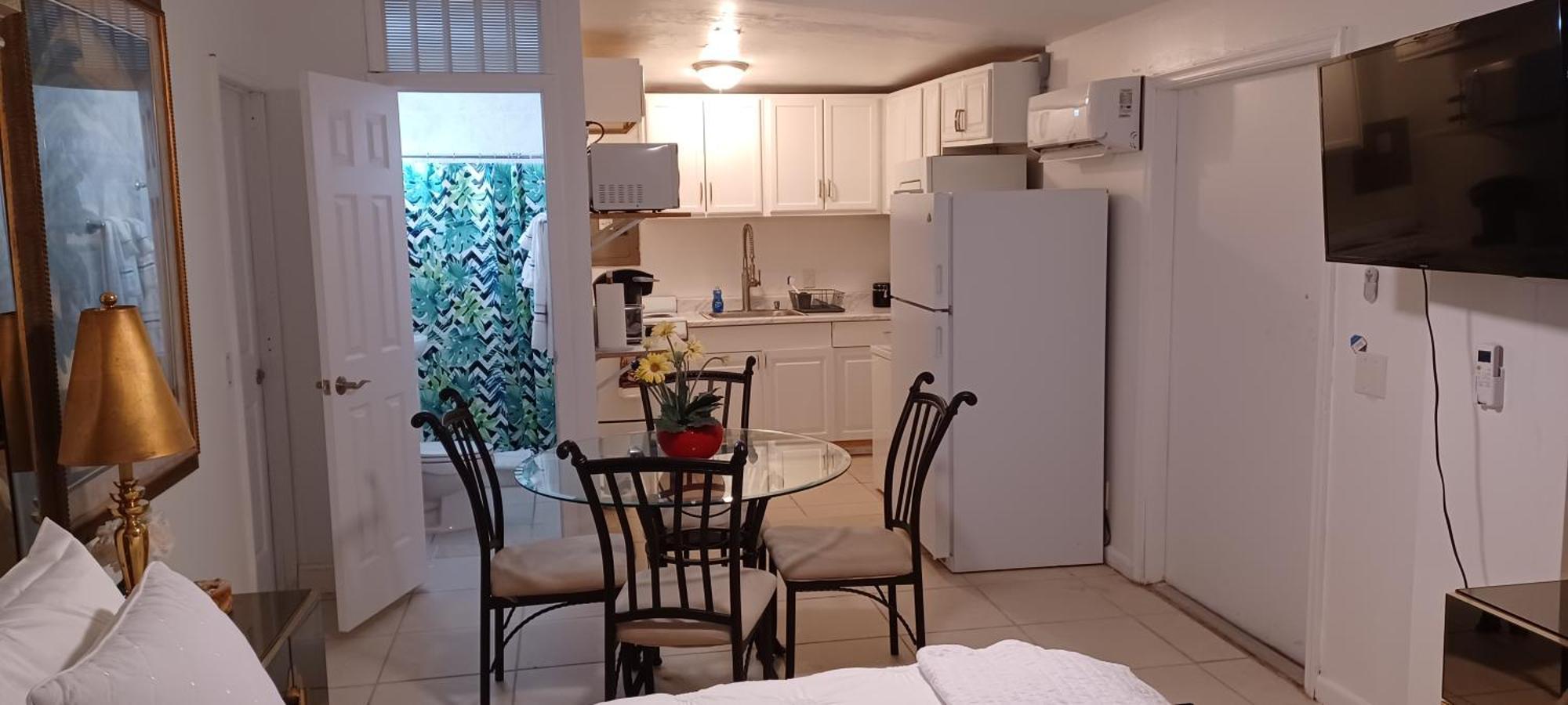 Palm Springs 3-Bedroom 2-Bath 5 Miles To The Beach Lake Worth Beach Phòng bức ảnh